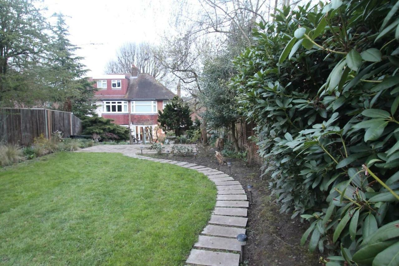 Villa Oak Tree Londres Exterior foto